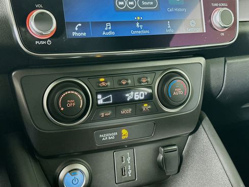 Used 2024 Nissan Leaf S FWD image 22