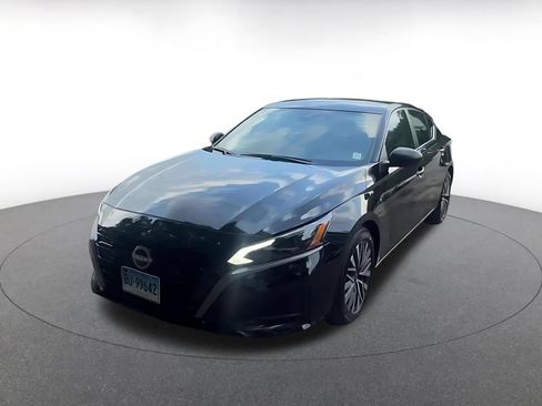Used 2026 Nissan Altima 2.5 SV FWD image 7