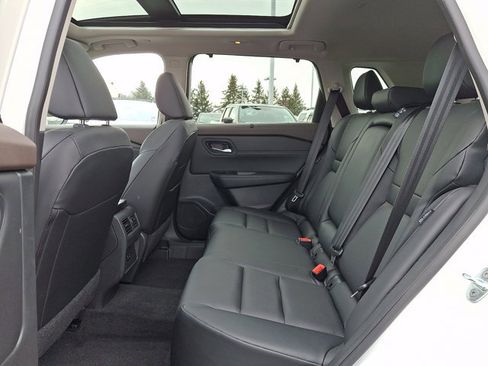 Certified 2023 Nissan Rogue SV w/ SV Premium Package image 10