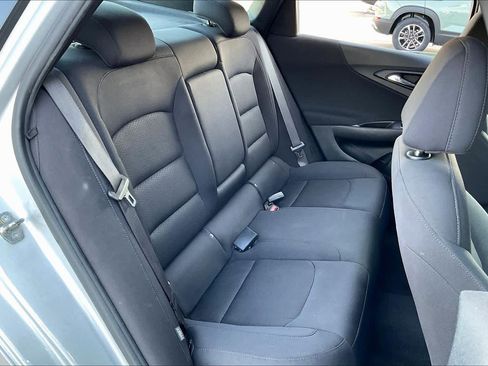 Used 2022 Chevrolet Malibu LT image 18