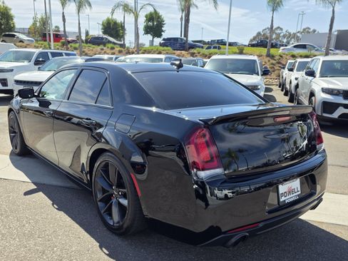 Used 2023 Chrysler 300 C RWD image 3
