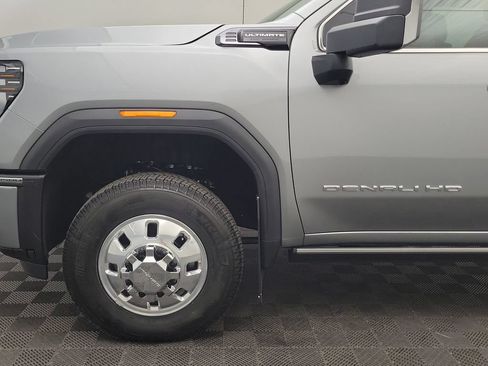 Used 2025 GMC Sierra 3500 Denali Ultimate AWD/4WD image 12