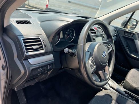 Used 2017 Subaru Forester 2.5i w/ Alloy Wheel Package image 11