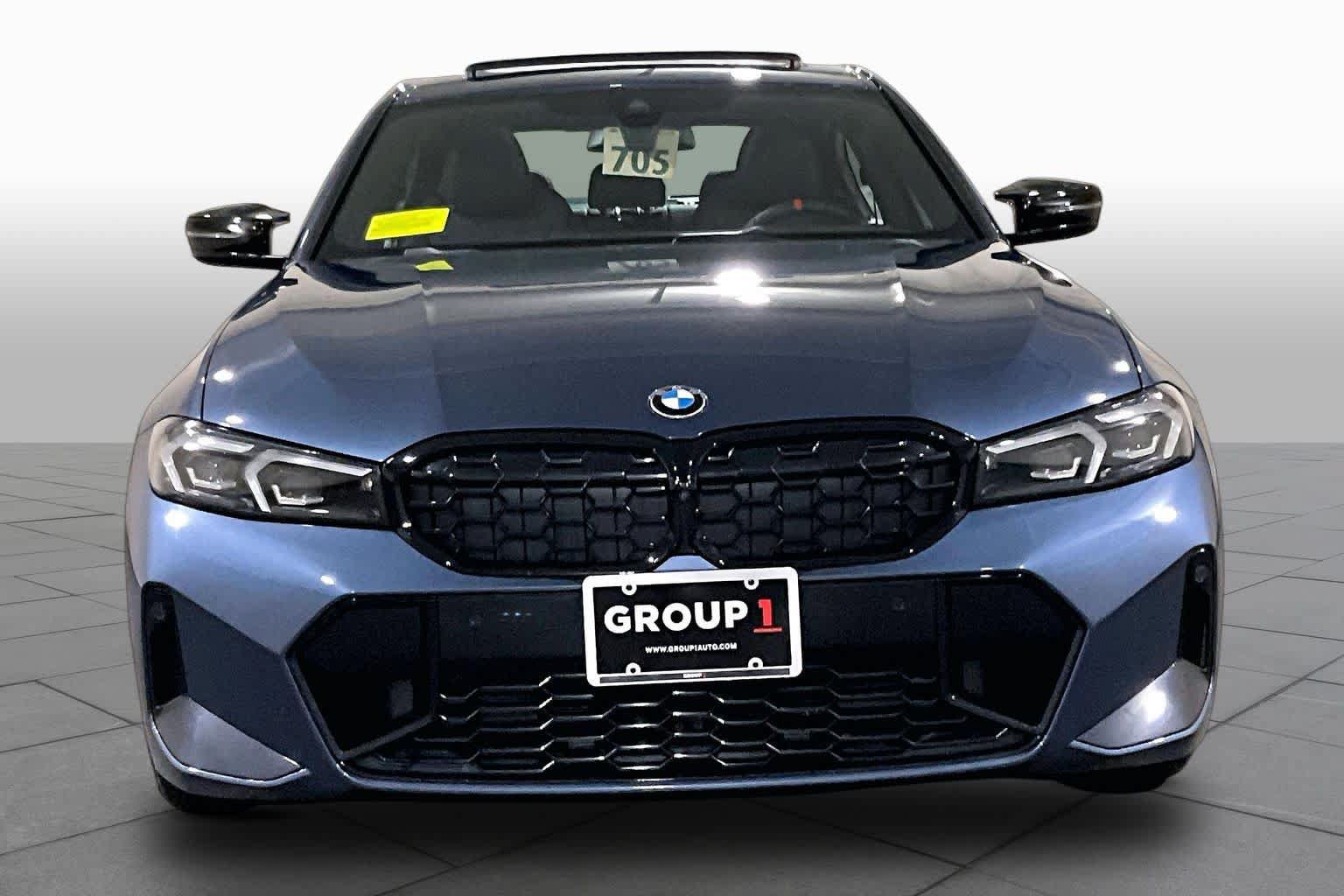 Used 2025 BMW M340i xDrive AWD/4WD image 3