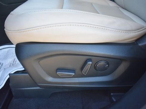 Used 2021 Ford Explorer Limited w/ Equipment Group 301A image 13