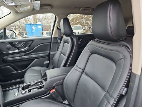 Used 2025 Lincoln Corsair Reserve w/ Jet Appearance Package image 18