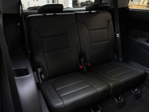 Certified 2023 GMC Acadia SLT w/ Elevation Edition image 27