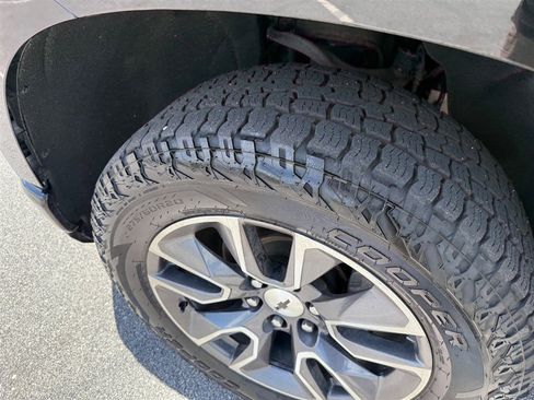 Used 2021 Chevrolet Silverado 1500 RST AWD/4WD image 9