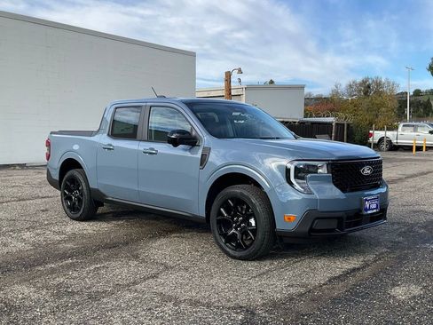 New 2025 Ford Maverick Lariat w/ Black Appearance Package image 8