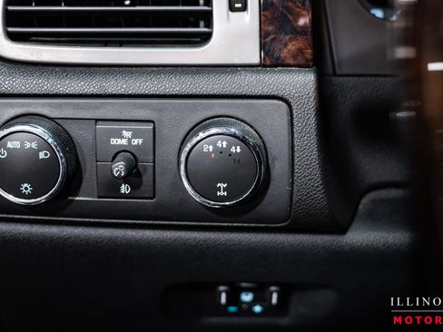 Used 2011 GMC Sierra 3500 Denali image 24