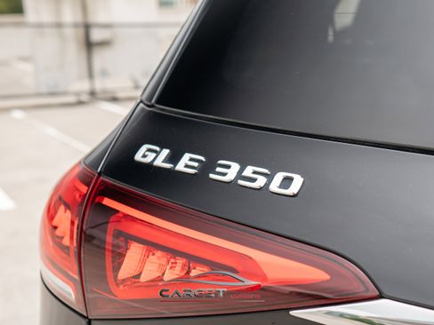 Used 2021 Mercedes-Benz GLE 350 4MATIC w/ Premium Package image 43