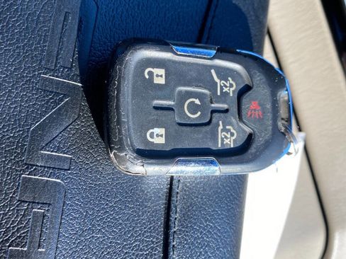 Used 2015 GMC Yukon XL Denali w/ Touring Package image 26