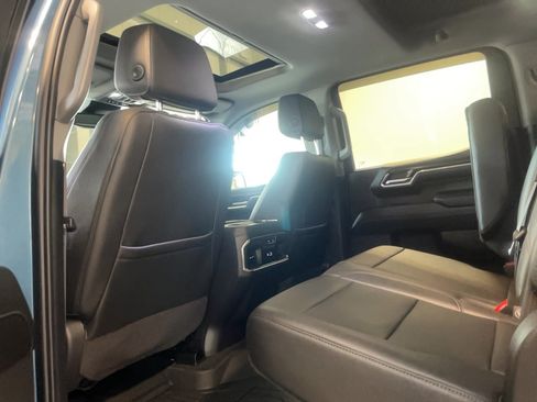 Used 2024 GMC Sierra 1500 SLT w/ SLT Premium Plus Package AWD/4WD image 18