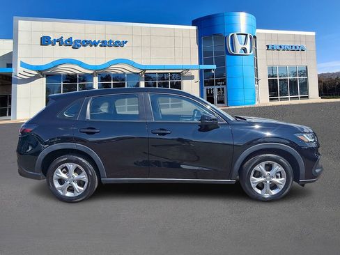 Used 2023 Honda HR-V LX image 7