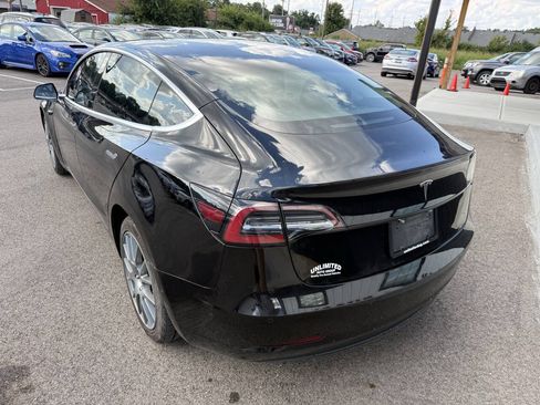 Used 2019 Tesla Model 3 Standard Range Plus RWD image 9