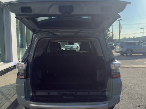 Used 2023 Toyota 4Runner TRD Off-Road Premium w/ Moonroof Package AWD/4WD image 37