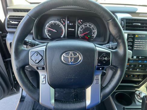 Used 2023 Toyota 4Runner Limited AWD/4WD image 13