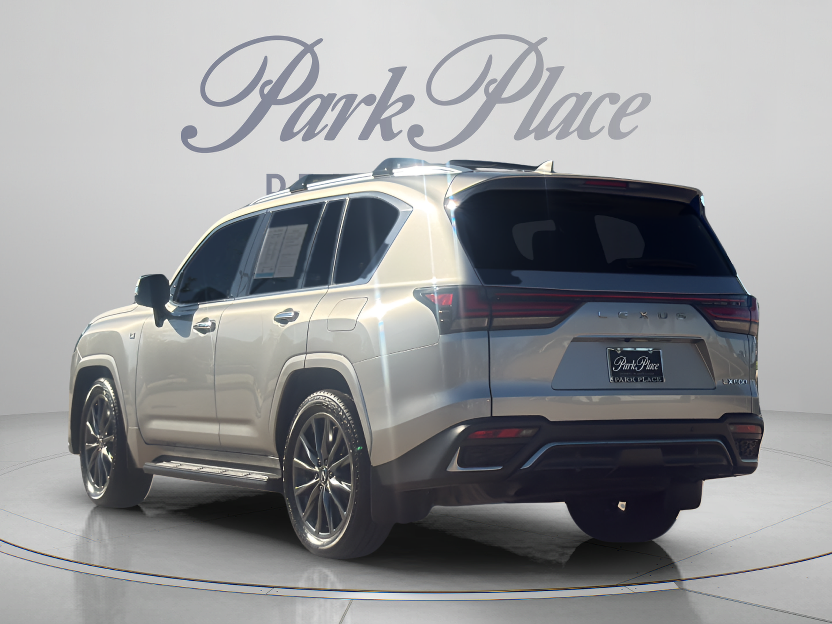 Used 2023 Lexus LX 600 F Sport w/ Accessory Package (Z1) AWD/4WD image 3