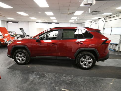 Certified 2025 Toyota RAV4 XLE image 4