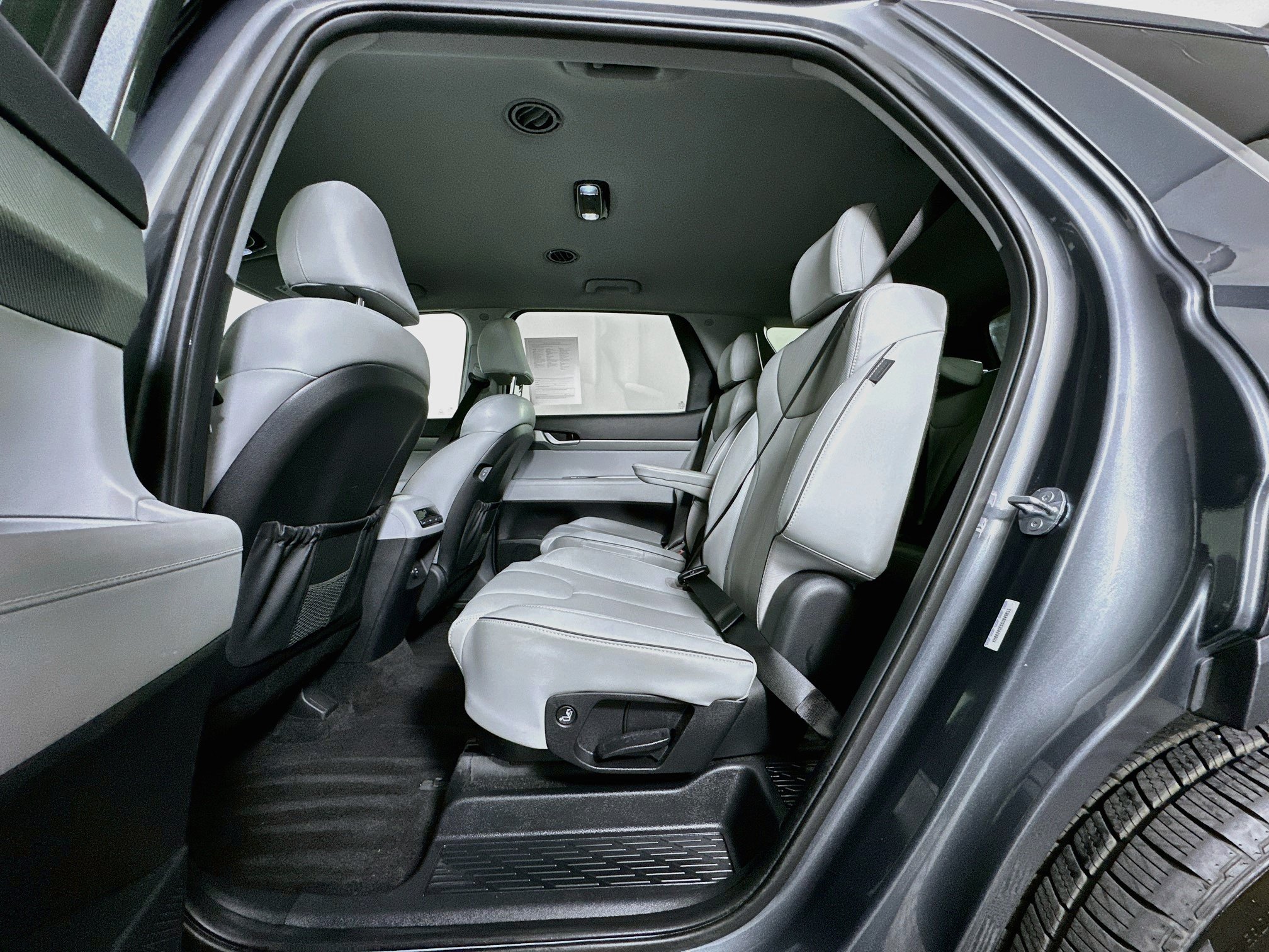 Used 2025 Hyundai Palisade SEL FWD image 29