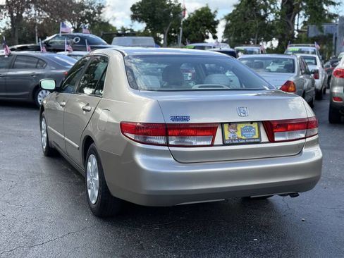 Used 2004 Honda Accord LX image 5
