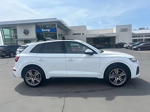 Used 2025 Audi Q5 2.0T Premium AWD/4WD image 2