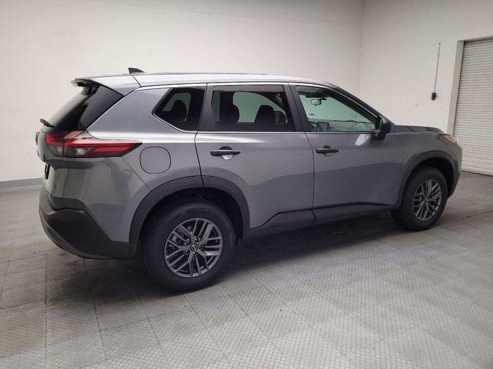 Used 2023 Nissan Rogue S FWD image 10