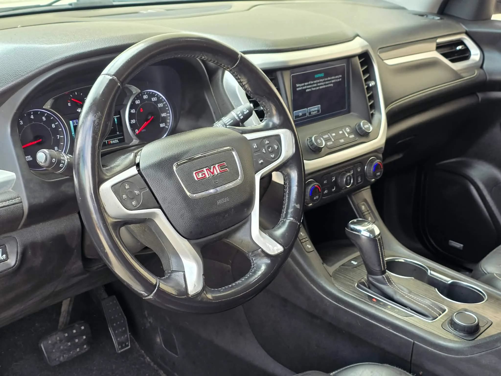 Used 2019 GMC Acadia SLT FWD image 10