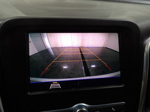 Used 2021 Chevrolet Equinox LT FWD image 15
