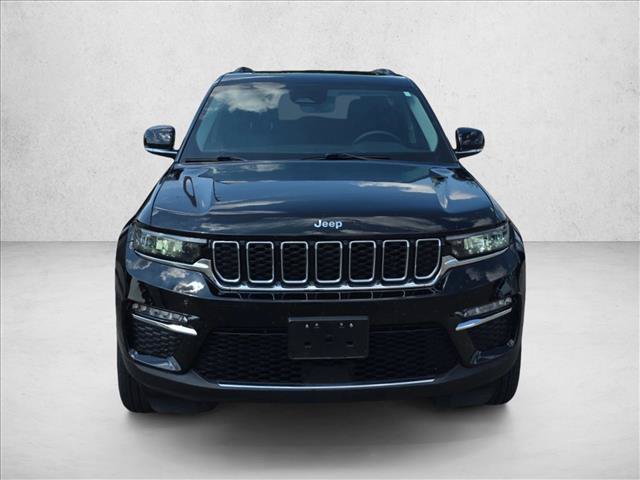 Used 2023 Jeep Grand Cherokee Limited RWD image 2