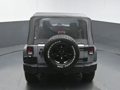 Used 2016 Jeep Wrangler Sport w/ Quick Order Package 24S AWD/4WD image 38