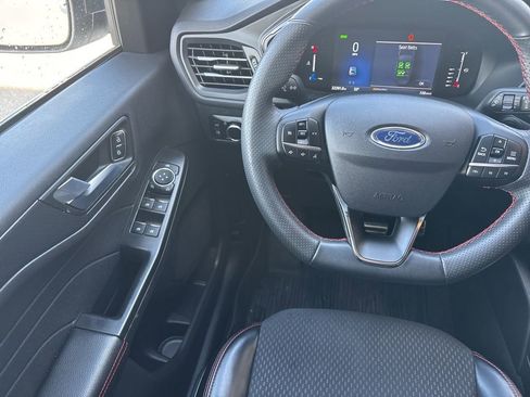 Used 2024 Ford Escape ST-Line w/ Equipment Group 301A FWD image 21