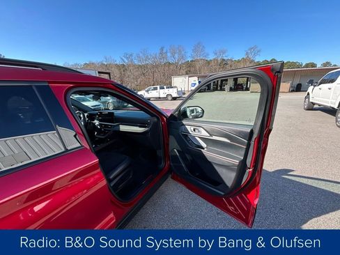 Used 2025 Ford Explorer ST image 25