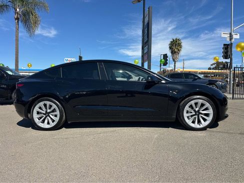 Used 2023 Tesla Model 3 Standard Range image 36