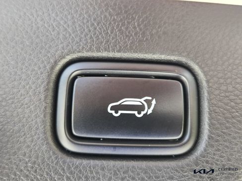 Certified 2024 Kia Seltos SX w/ SX Sunroof Package AWD/4WD image 15