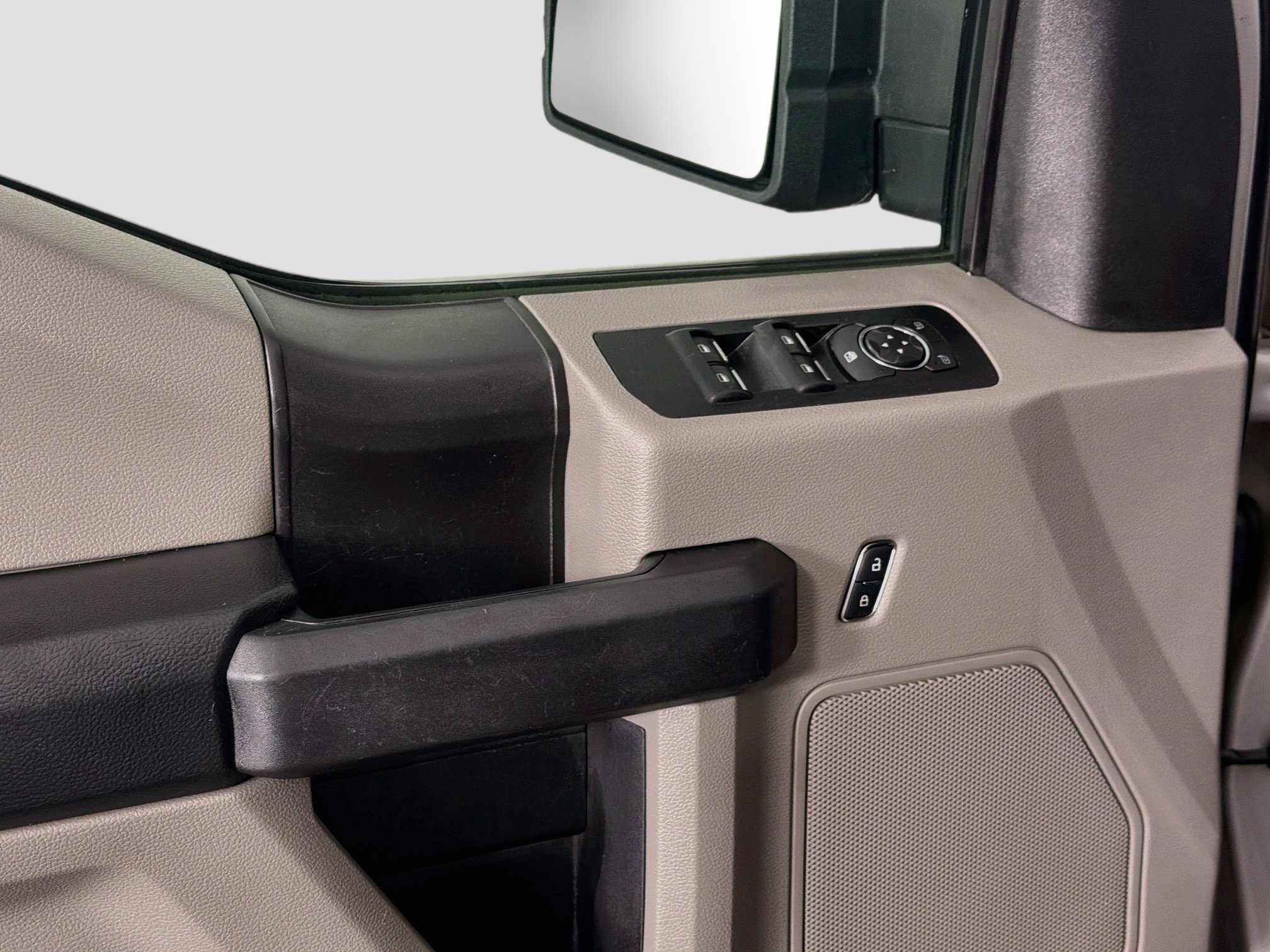 Used 2018 Ford F150 XL w/ Equipment Group 101A Mid RWD image 15