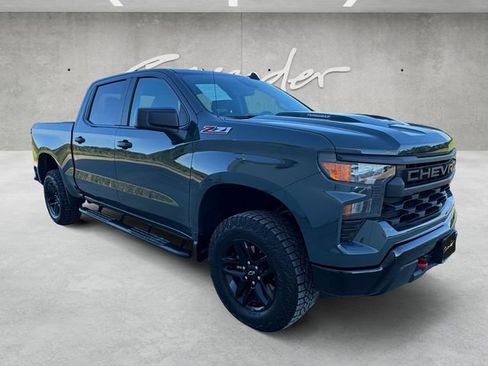 Used 2026 Chevrolet Silverado 1500 Custom Trail Boss AWD/4WD image 2