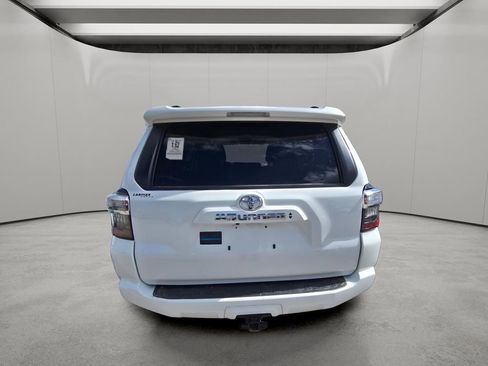 Used 2023 Toyota 4Runner SR5 AWD/4WD image 5
