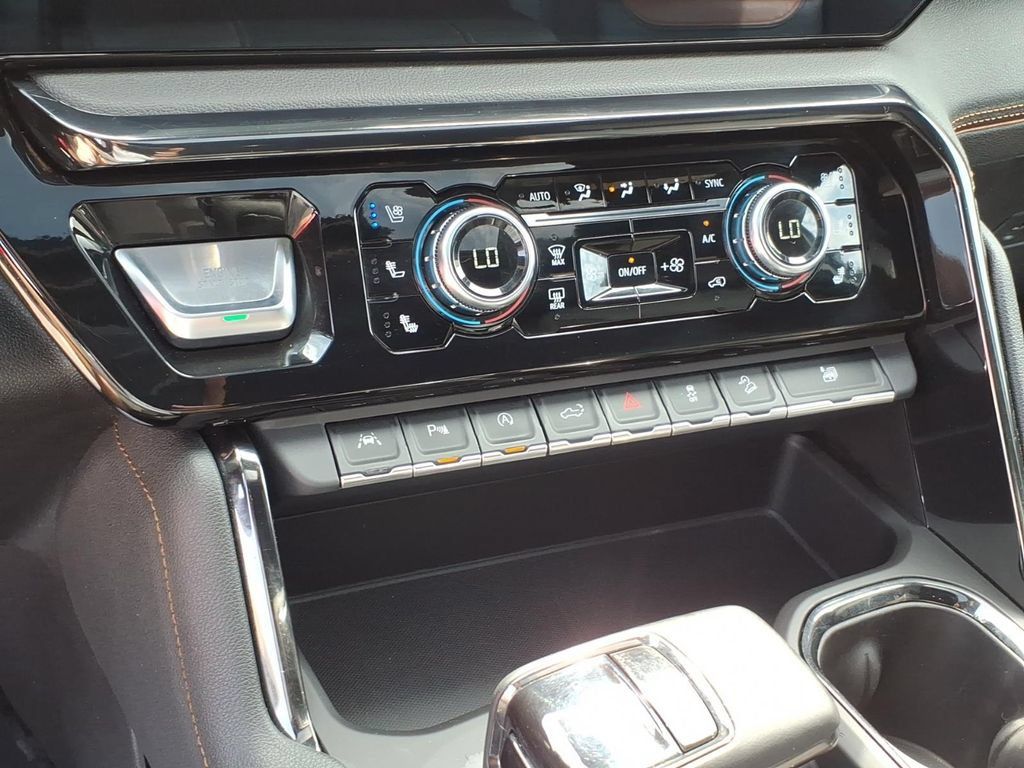 Certified 2023 GMC Sierra 1500 AT4 w/ AT4 Premium Package AWD/4WD image 22
