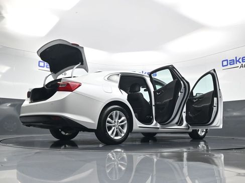 Used 2017 Chevrolet Malibu LT w/ Driver Confidence Package image 58