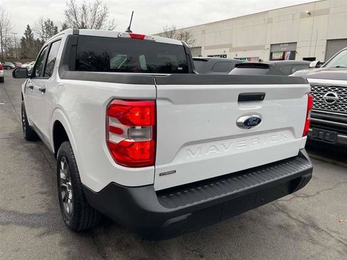 Used 2022 Ford Maverick XLT image 13