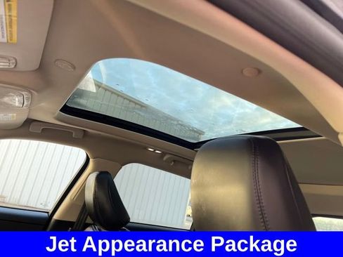 Used 2024 Lincoln Corsair Reserve w/ Equipment Group 201A image 18