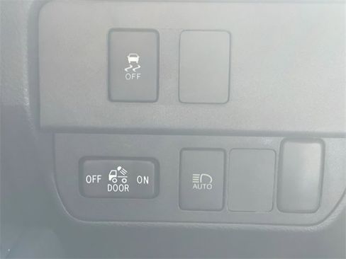 Used 2020 Toyota Tacoma SR image 16