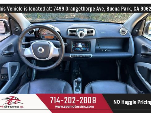 Used 2014 smart fortwo pure image 18