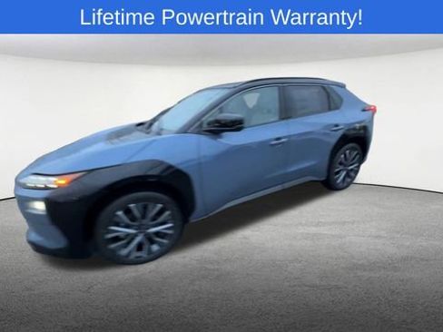 New 2026 Subaru Solterra Touring image 4