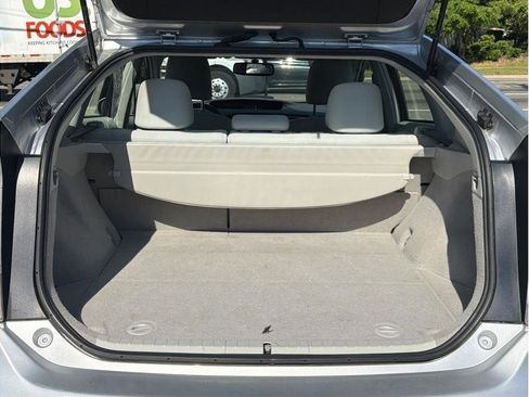 Used 2010 Toyota Prius Three FWD image 7