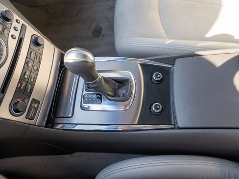 Used 2010 INFINITI G37 Journey w/ Premium Pkg image 20