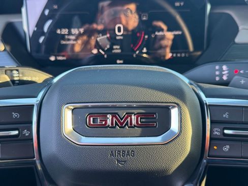 New 2026 GMC Acadia Elevation image 24