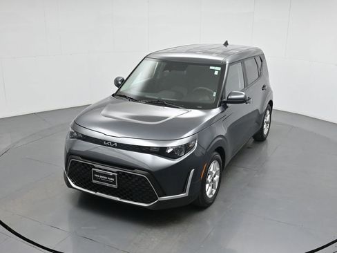 Used 2023 Kia Soul LX w/ Option Group 015 FWD image 36
