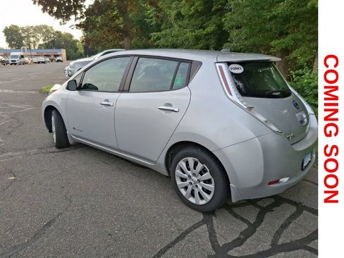 Used 2015 Nissan Leaf S w/ Charge Package FWD image 8